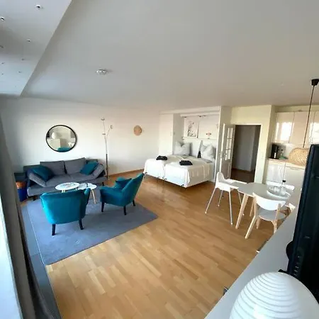 شقة Panoramablick Und Den Direkt Vor Der Tuer