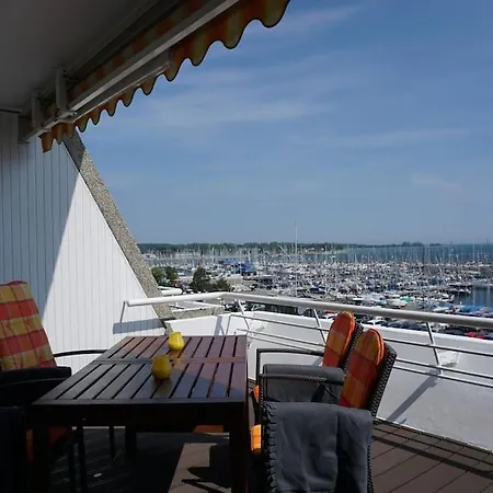 Panoramablick Und Den Direkt Vor Der Tuer Апартаменты *