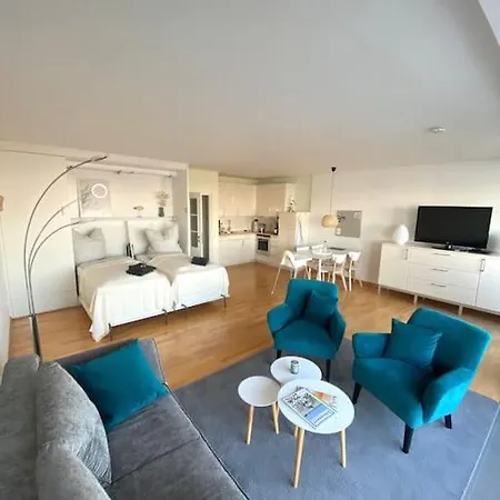 شقة Panoramablick Und Den Direkt Vor Der Tuer كيل