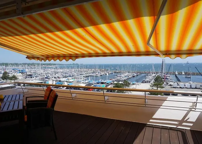 Panoramablick Und Den Direkt Vor Der Tür *