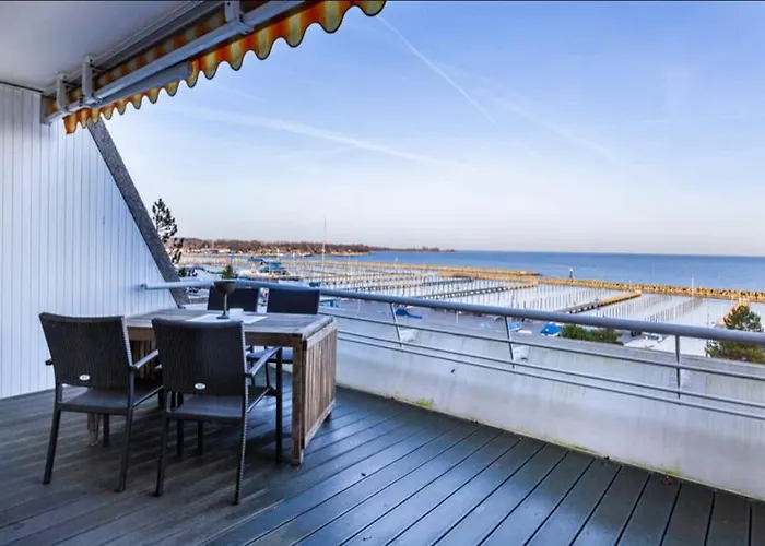 Panoramablick Und Den Direkt Vor Der Tür *